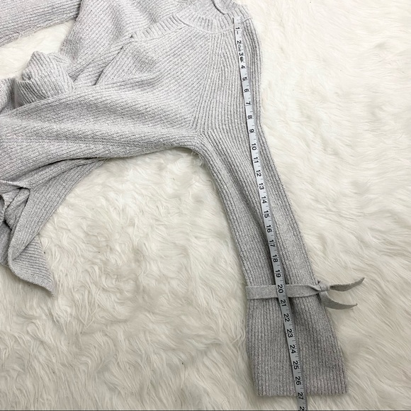 AERIE Gray Oversized Sweater - Picture 6 of 9